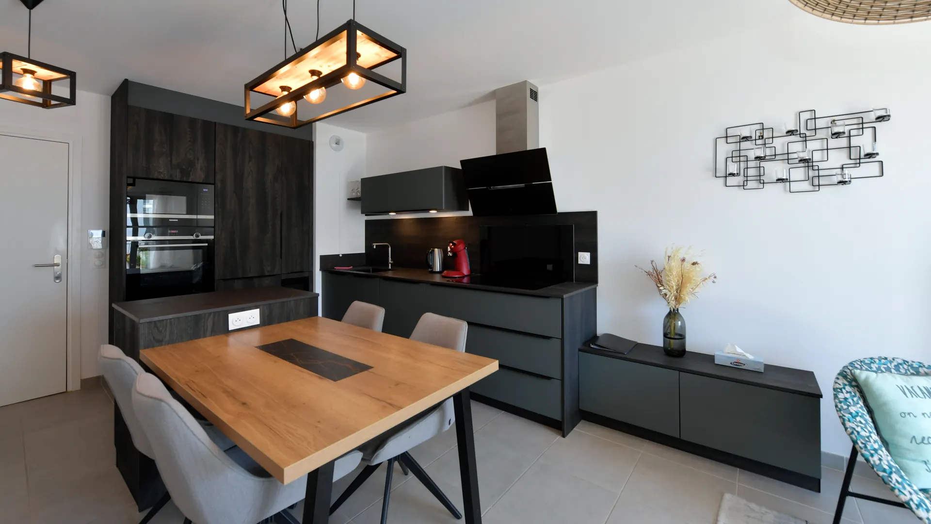 Appartement Royan — cuisine et salle à manger